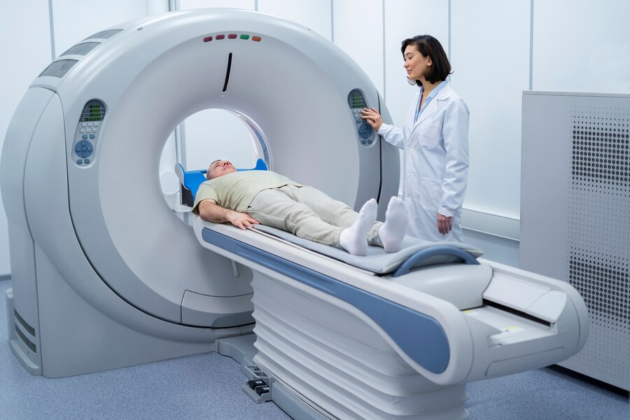 RADIOCHIRURGIE ET RADIOTHÉRAPIE